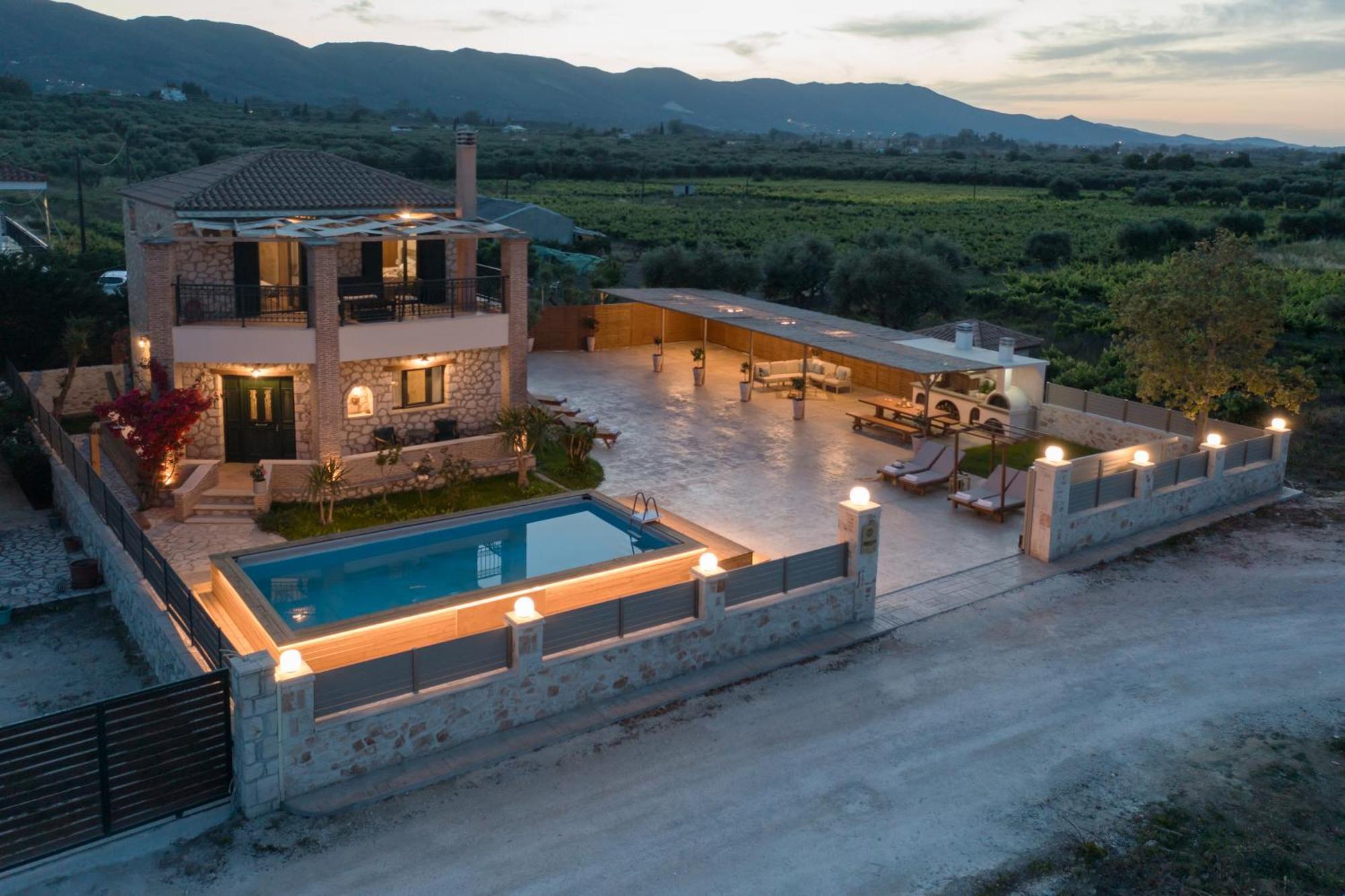 Vila Dandelion Stone House *