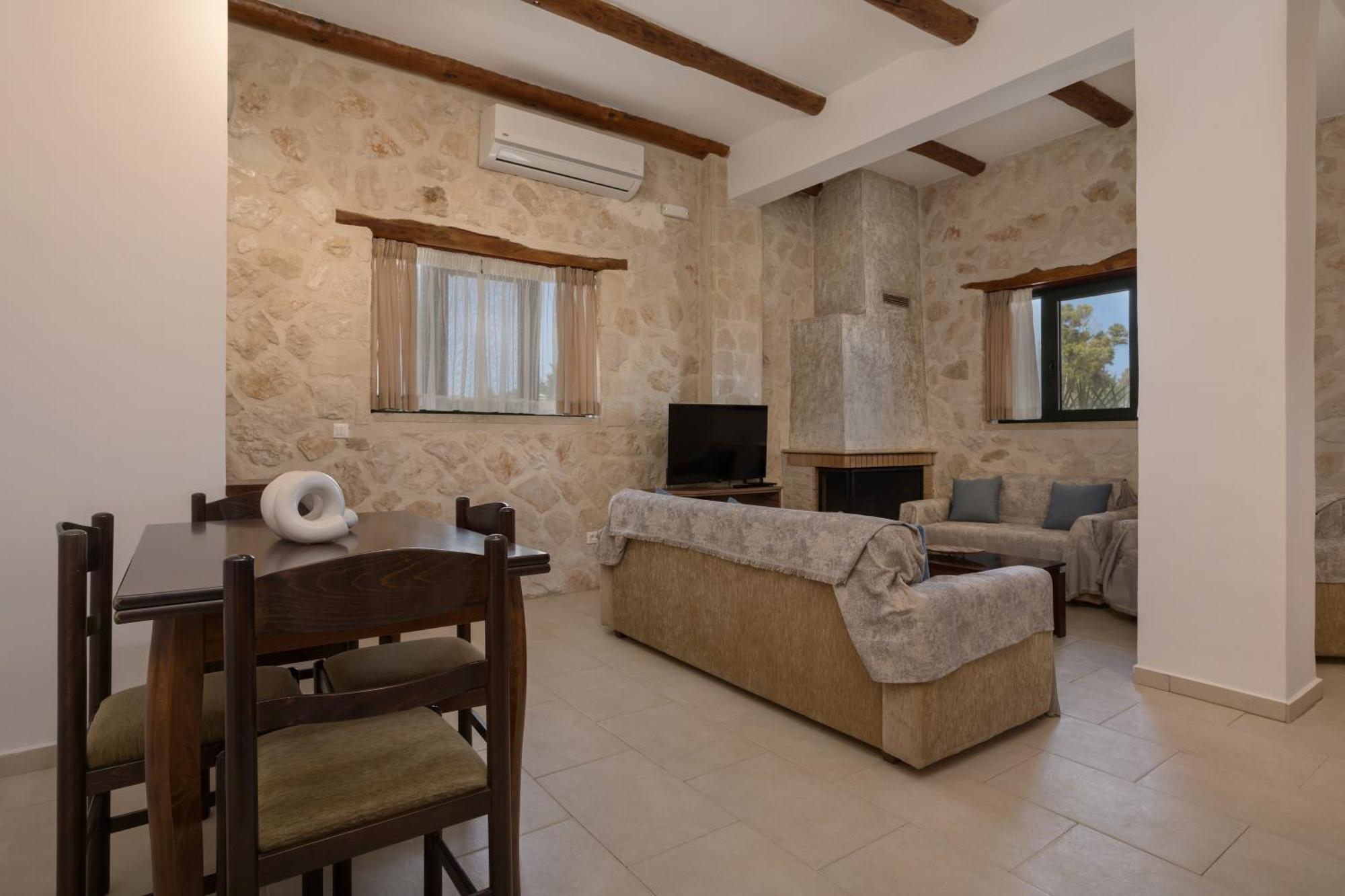 Dandelion Stone House Vila