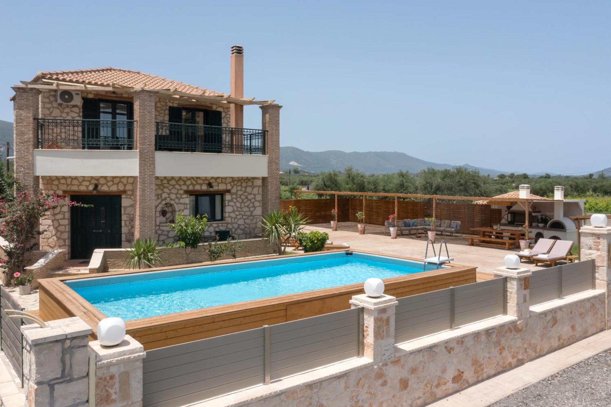Villa Dandelion Stone House