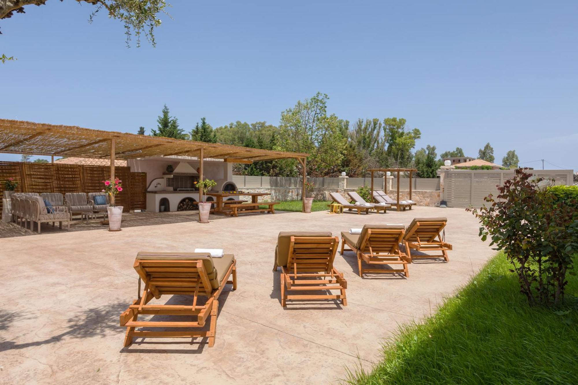 Dandelion Stone House Villa *