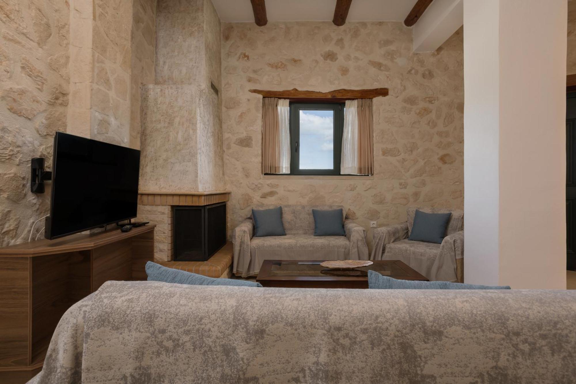 Villa Dandelion Stone House